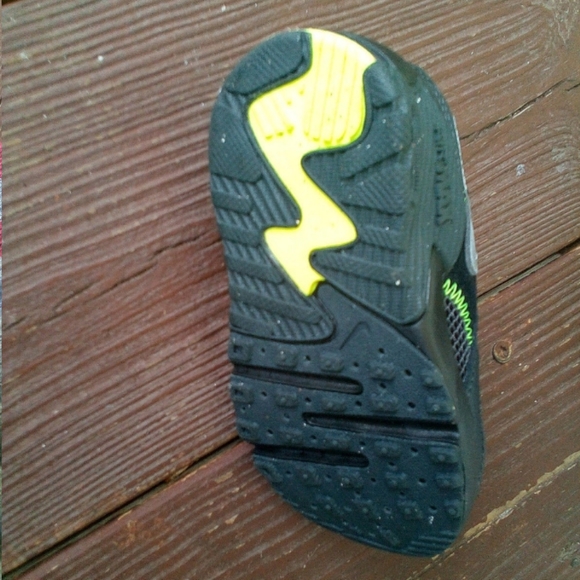 Nike - Picture 4 of 4